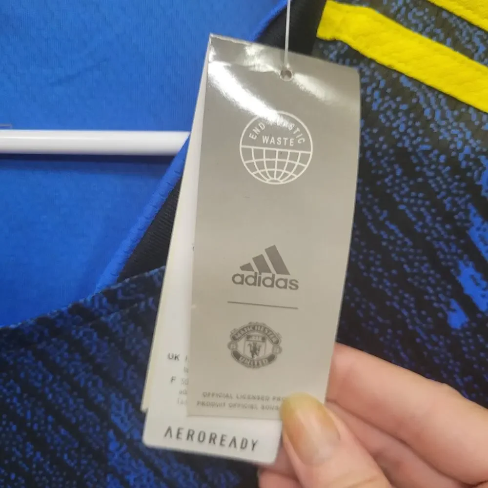 NEW Adidas Manchester United Jersey Size L Blue Yellow‎ Team Viewer Soccer Away